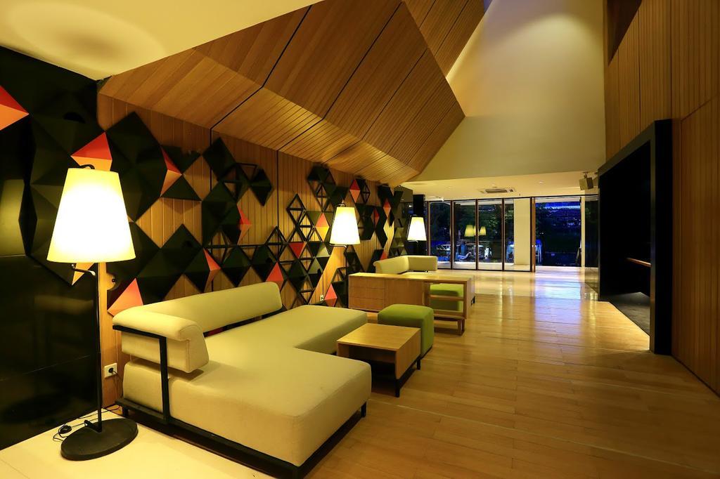 Namin Dago Hotel Bandung Exterior photo