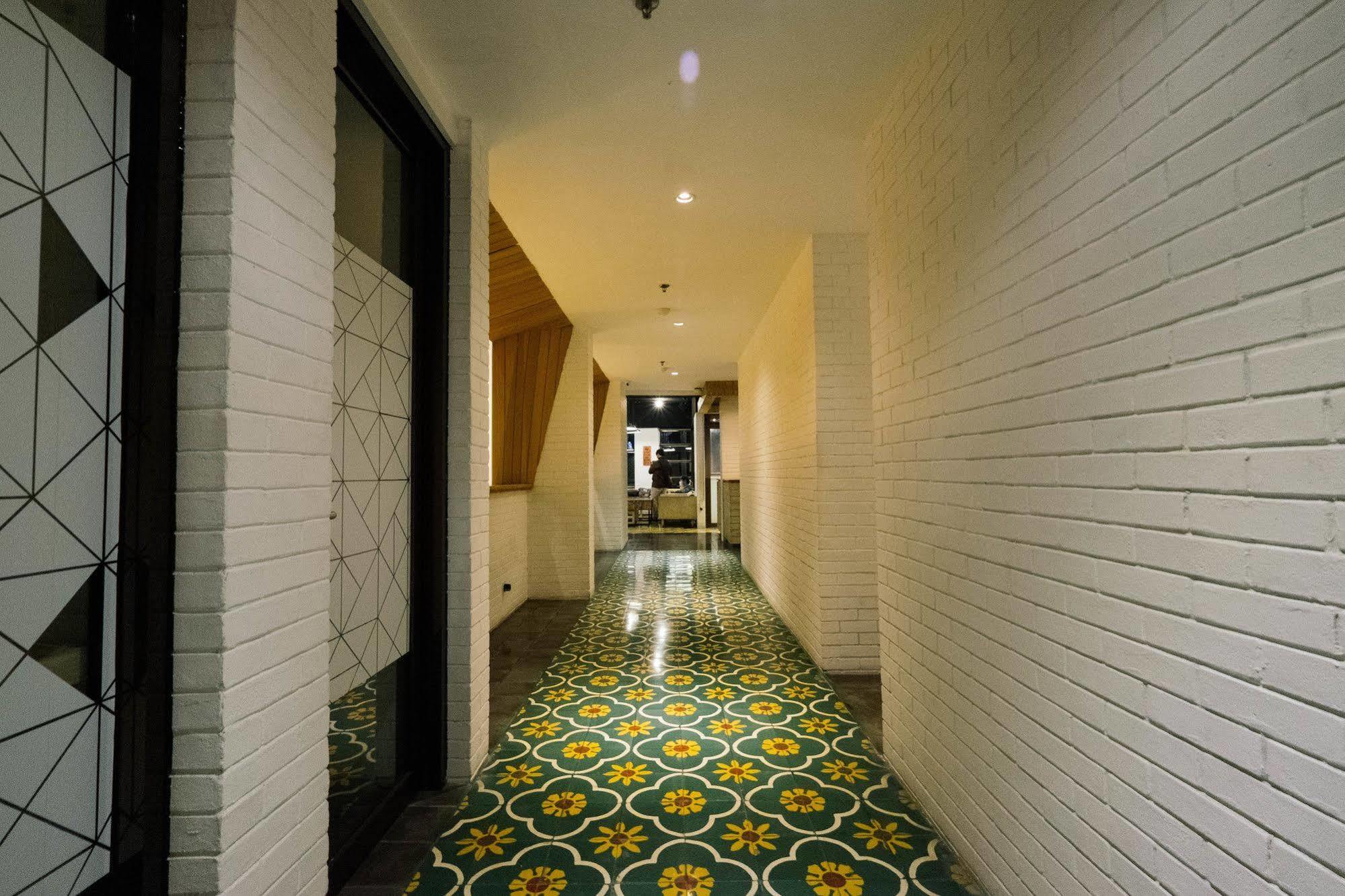 Namin Dago Hotel Bandung Exterior photo